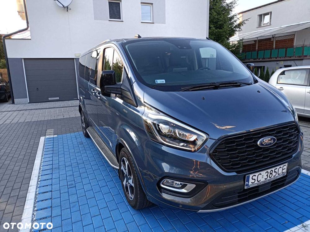 Ford Tourneo Custom 2022 photo 2