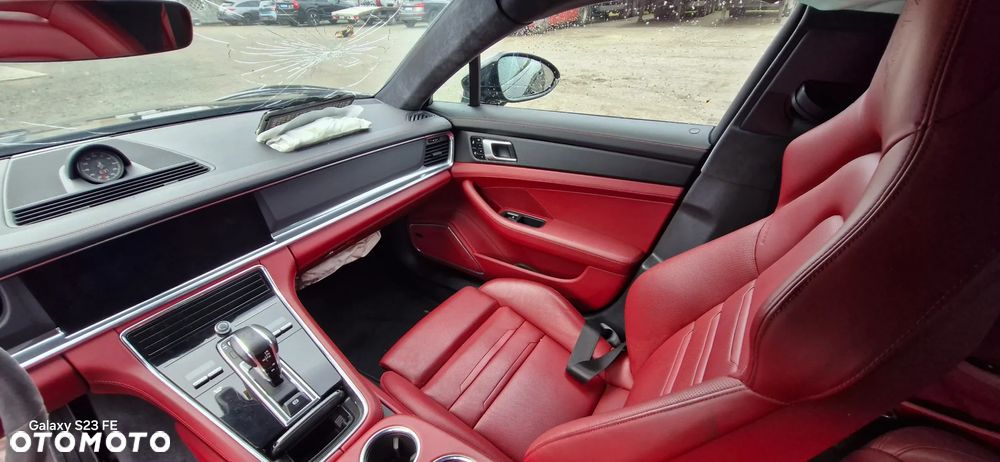 Porsche Panamera - 19