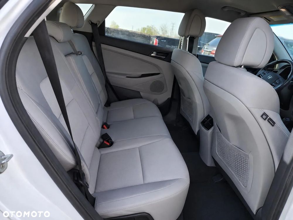 Hyundai Tucson 1.6 Turbo 4WD DCT Passion Plus - 10