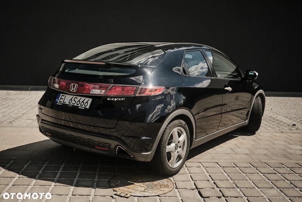 Honda Civic 1.8 Sport - 3