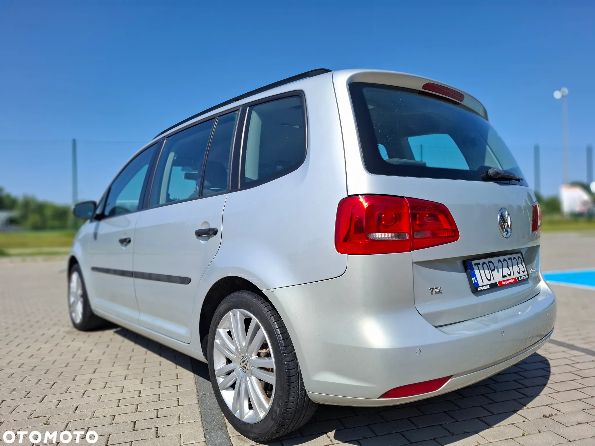 Volkswagen Touran - 7