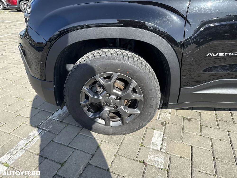 Jeep Avenger 1.2 MT6 Turbo Longitude - 24