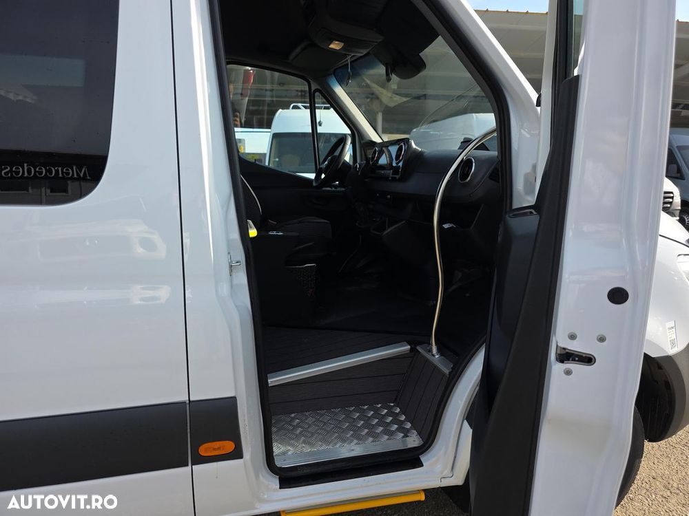 Mercedes-Benz Sprinter 517 - 11