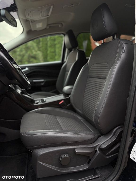 Ford Kuga 2.0 TDCi 4WD Titanium - 24