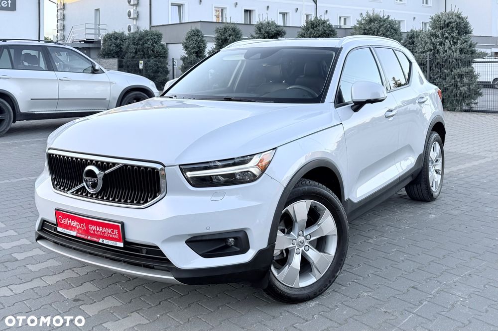 Volvo XC 40 T5 AWD Momentum Pro - 1
