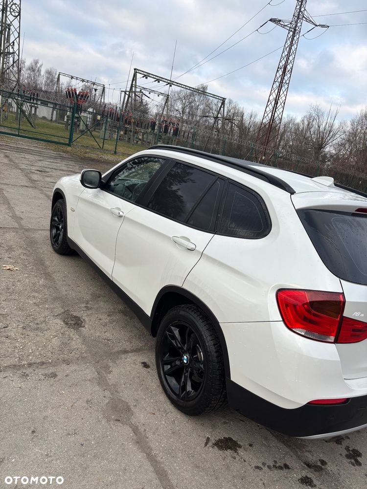 BMW X1 xDrive20d - 8