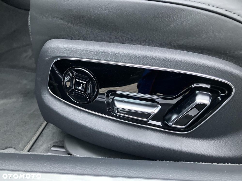 Audi A8 60 TFSI e Quattro Tiptronic - 13