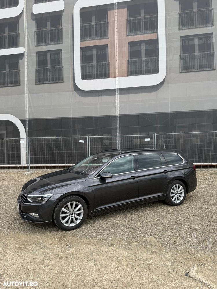 Volkswagen Passat - 2