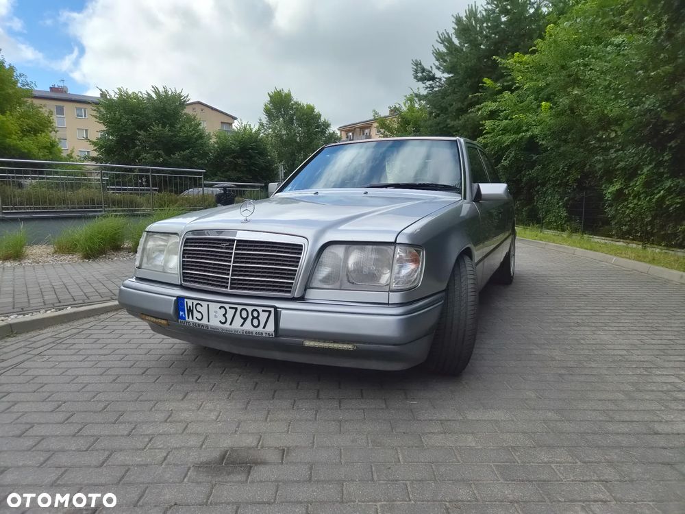 Mercedes-Benz W124 (1984-1993) - 1
