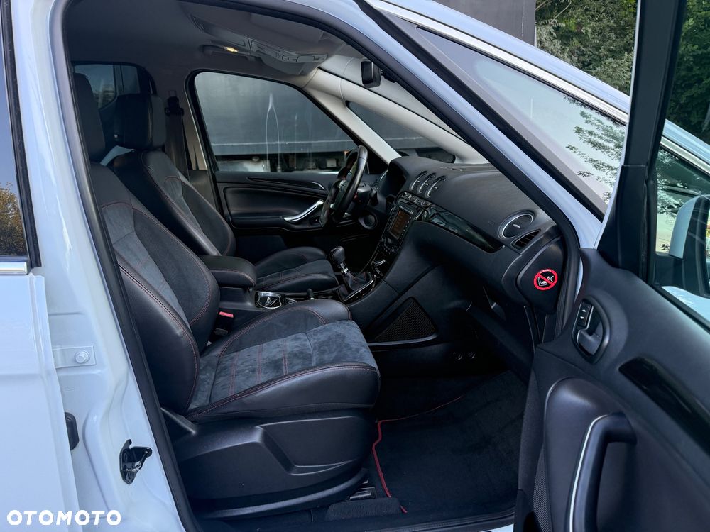Ford S-Max - 22