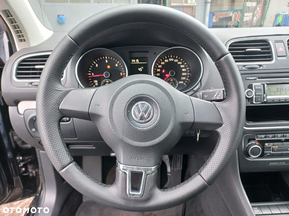 Volkswagen Golf 2.0 TDI Comfortline - 6