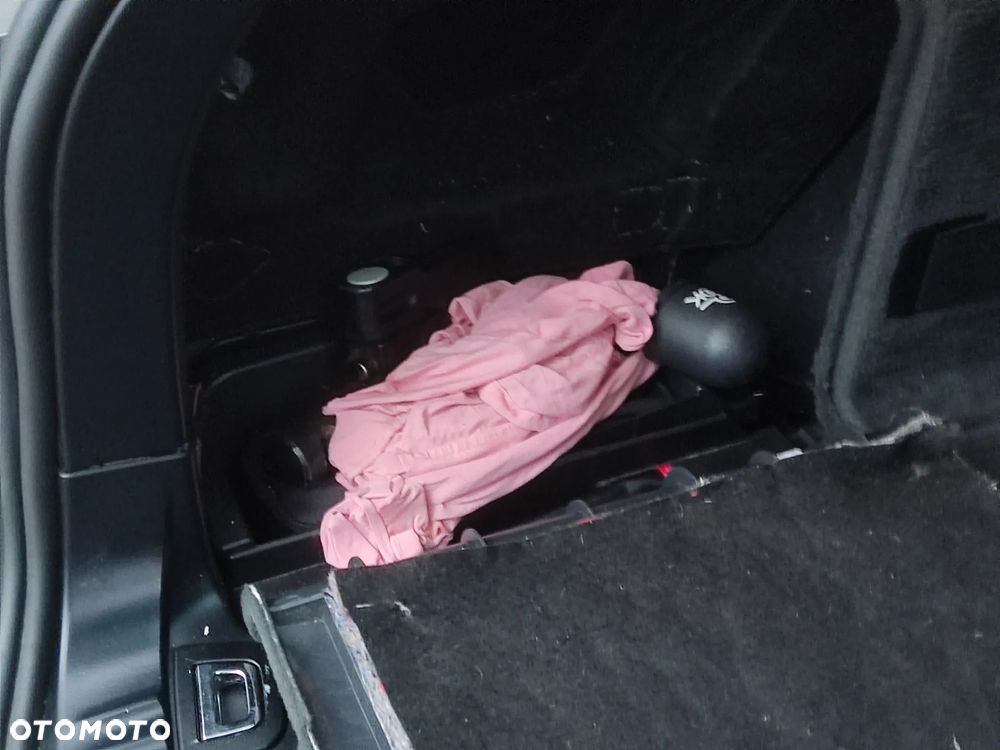 BMW Seria 5 520d Edition Exclusive - 31