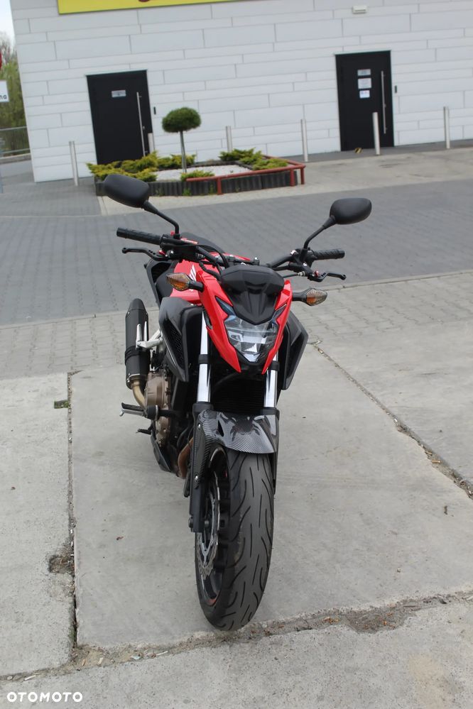 Honda CB - 12