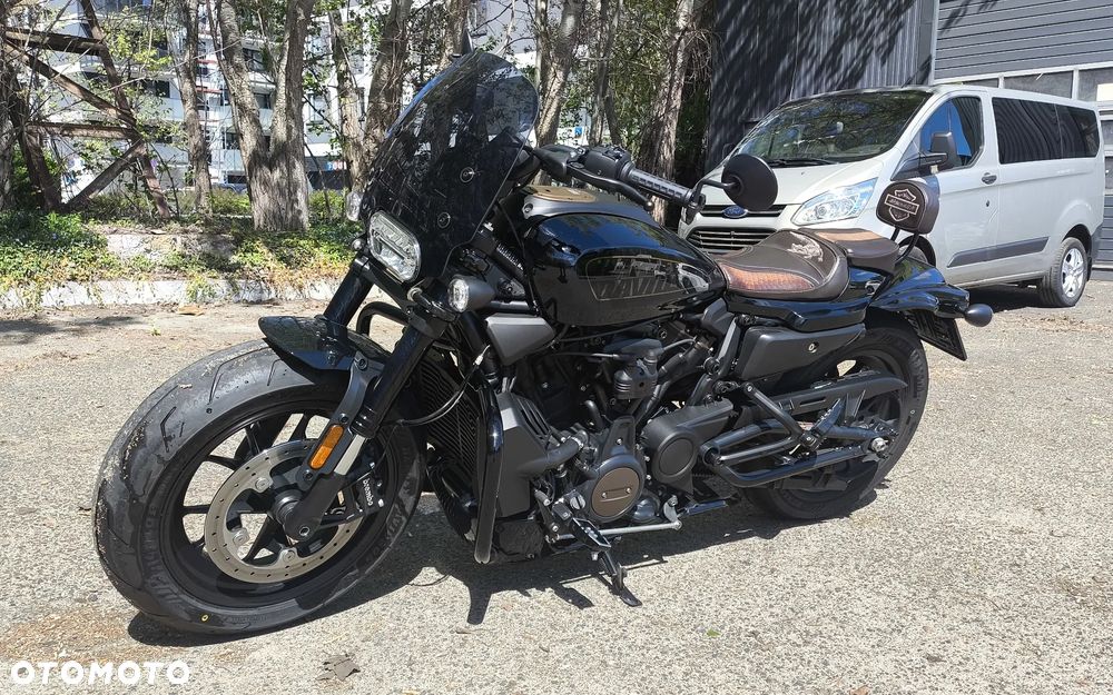 Harley-Davidson Sportster - 1