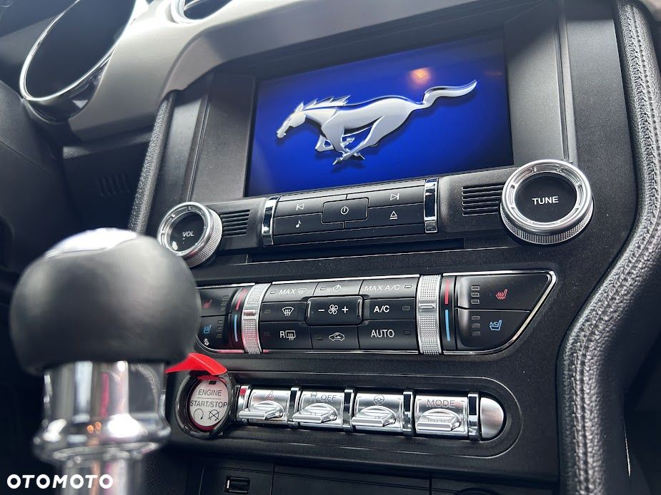 Ford Mustang 5.0 V8 GT - 20