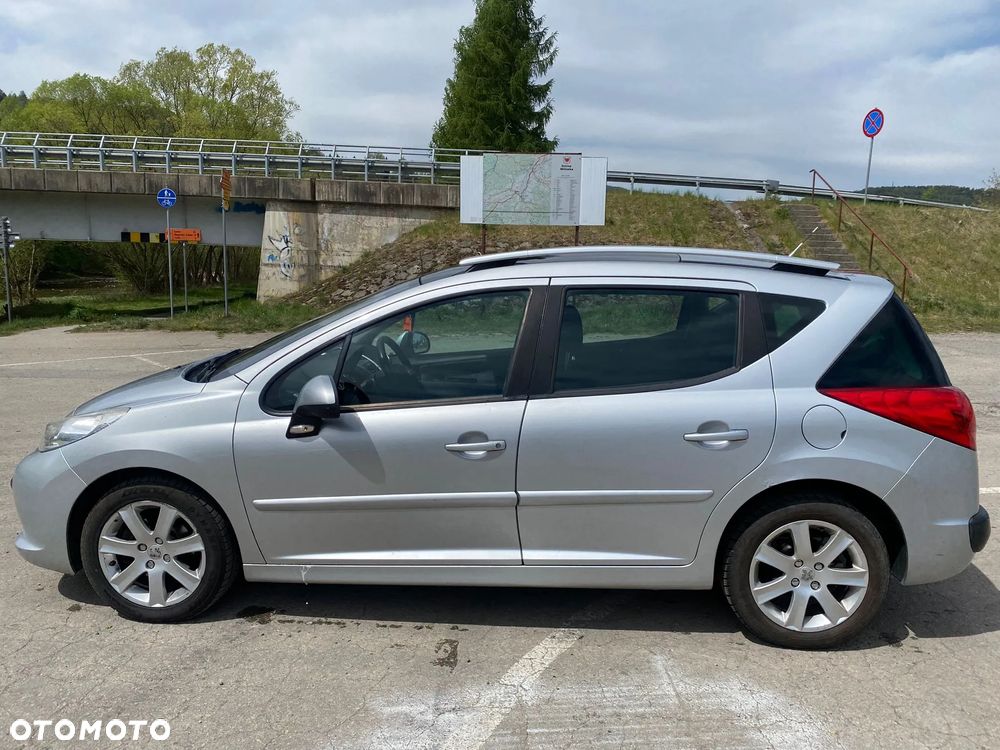 Peugeot 207 120 Automatik Premium - 3