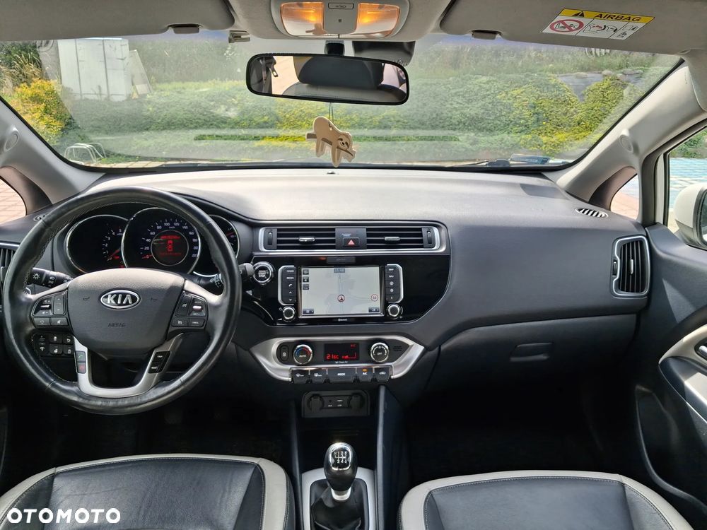 Kia Rio - 10