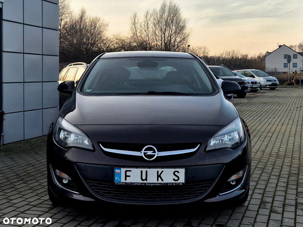 Opel Astra 1.4 Turbo 150 Jahre - 11