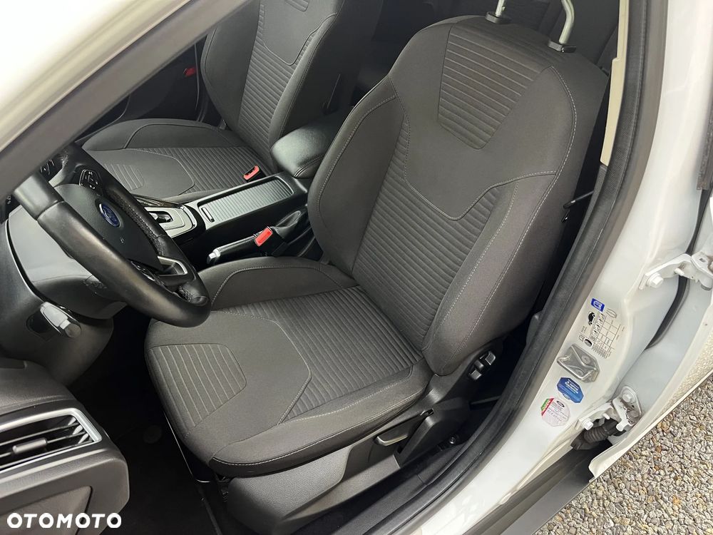 Ford Focus 1.0 EcoBoost STart-Stopp-System TITANIUM - 32