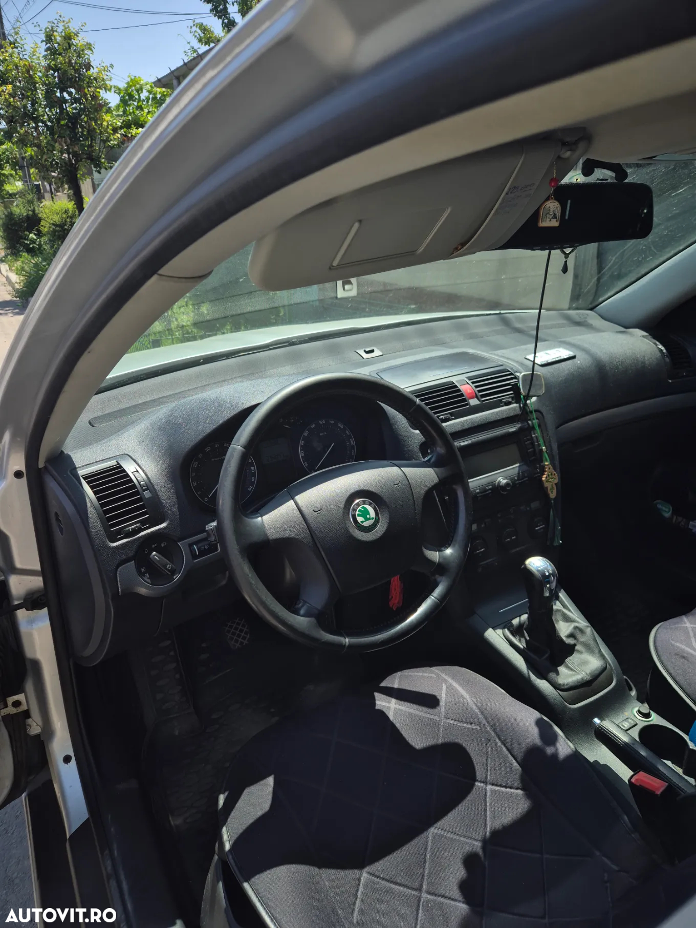 Skoda Octavia 1.6 FSI Classic - 5