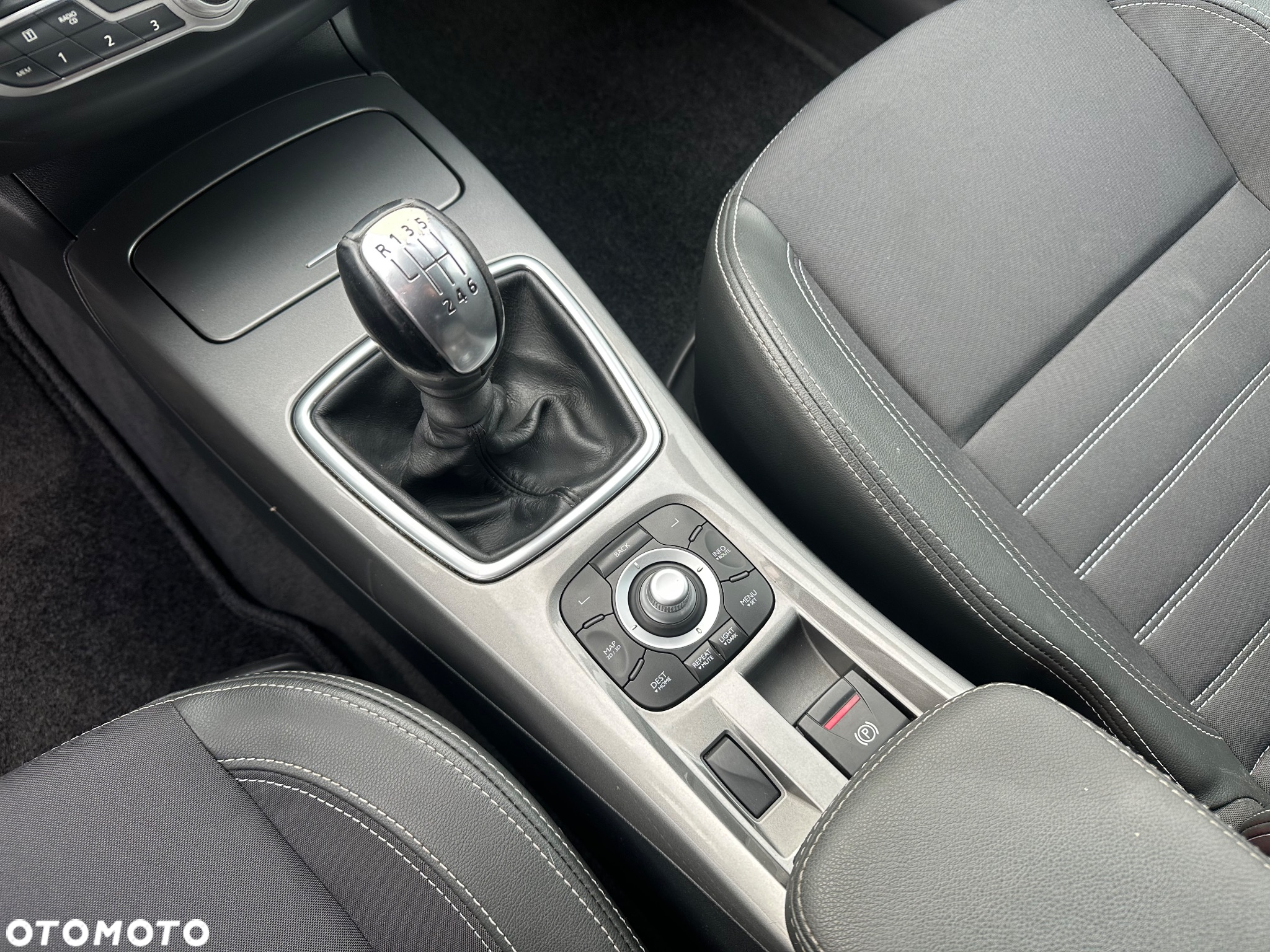 Renault Laguna 2.0 DCi Authentique - 14