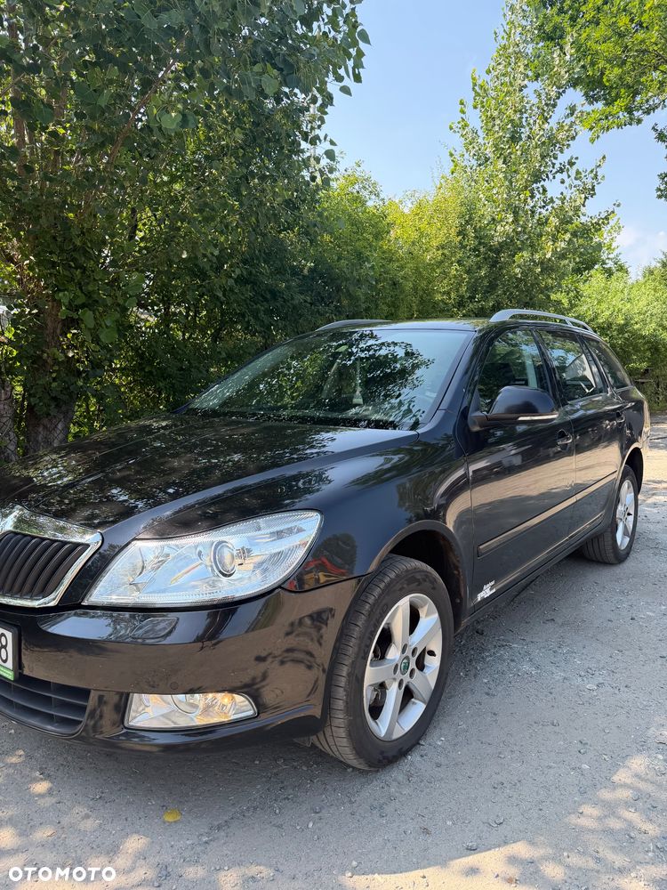Skoda Octavia Scout 2.0 TDI DPF DSG - 2
