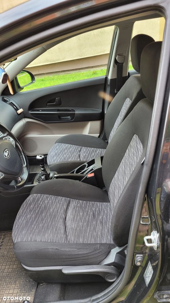 Kia Ceed 1.4 Comfort - 4