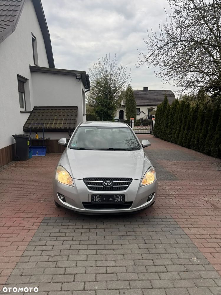 Kia Ceed 1.4 Comfort - 2