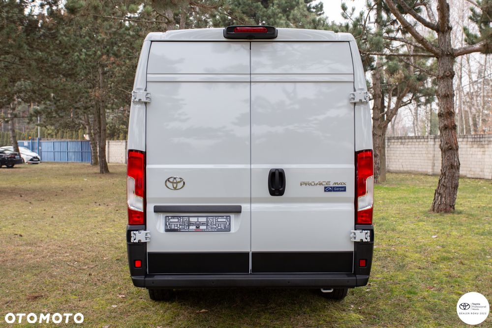 Toyota Proace MAX - 11