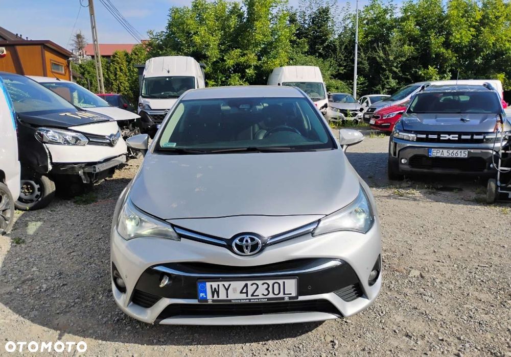 Toyota Avensis - 18