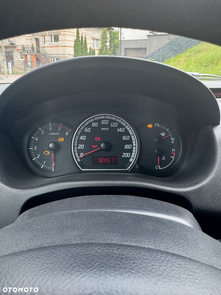 Suzuki Swift 1.3 Club - 9