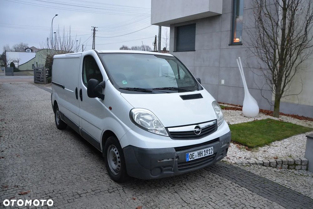 Opel VIVARO - 8