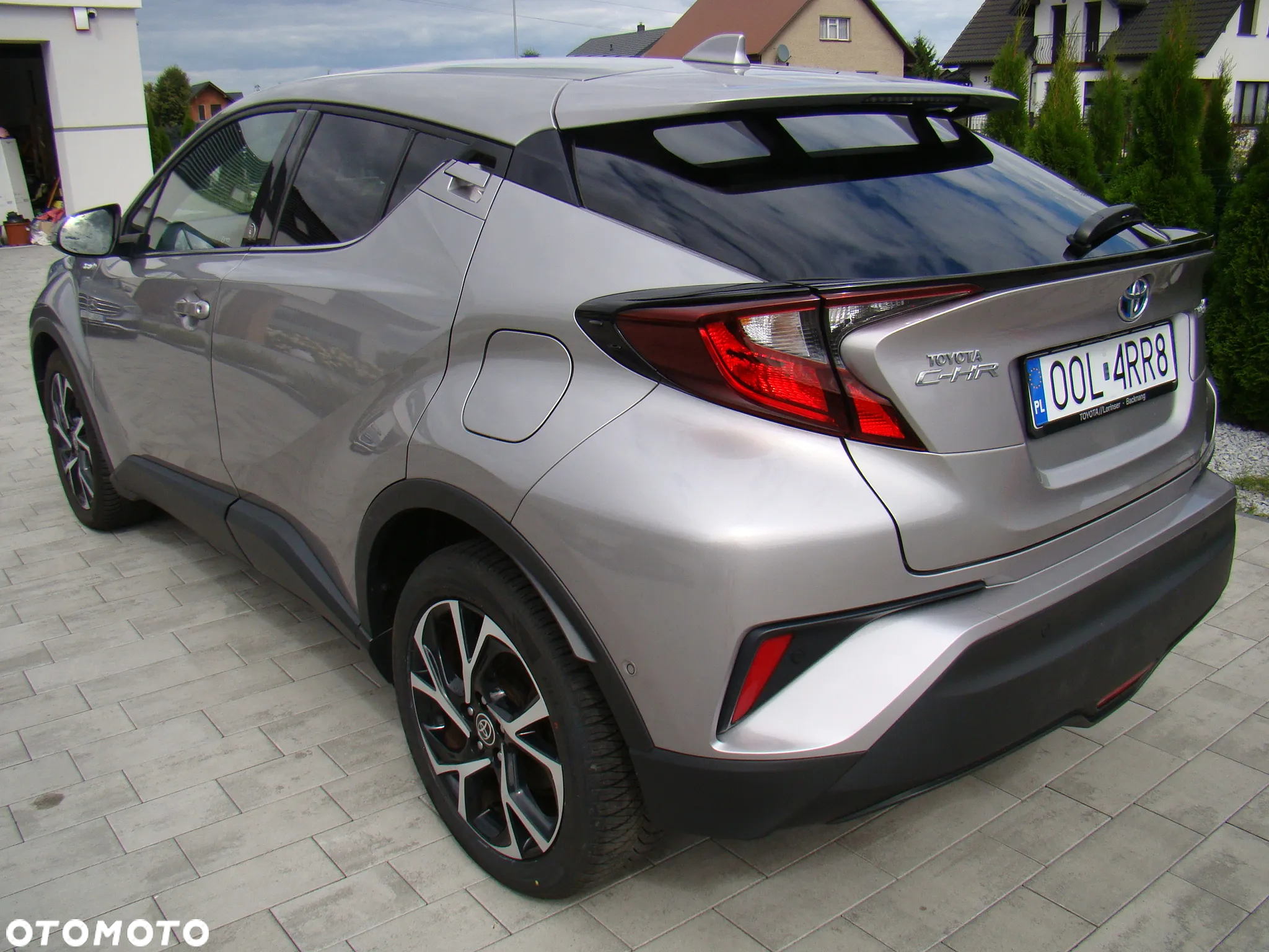Toyota C-HR 1.8 Hybrid Team Deutschland - 9