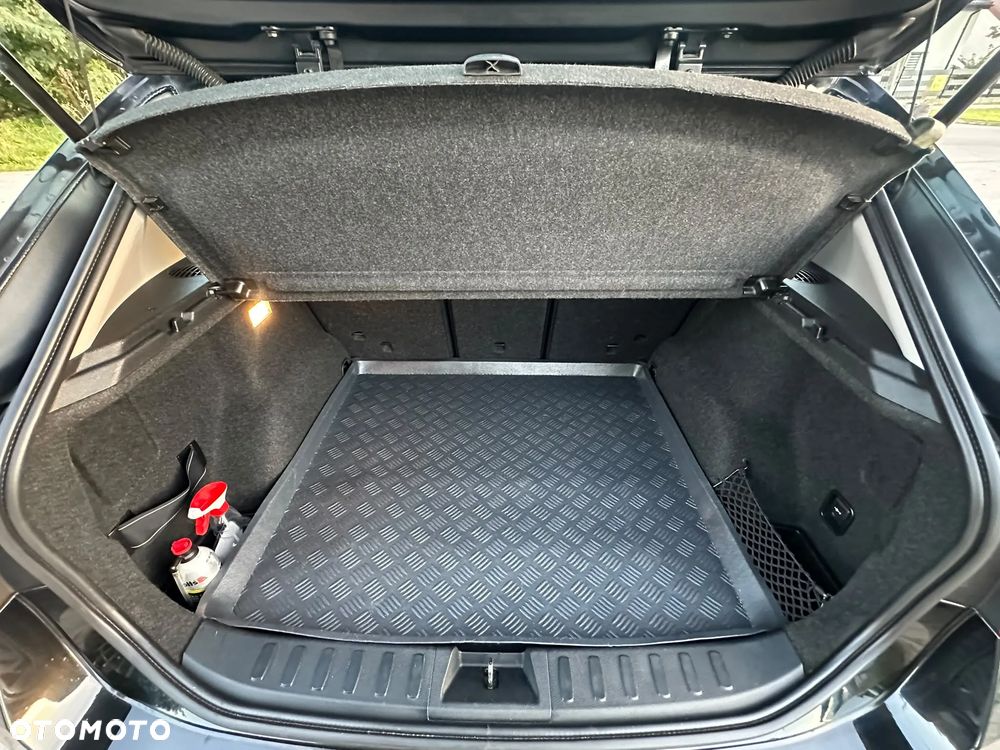 BMW X1 xDrive20d - 10