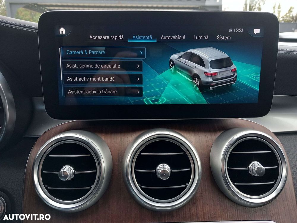 Mercedes-Benz GLC 300 d 4MATIC - 12