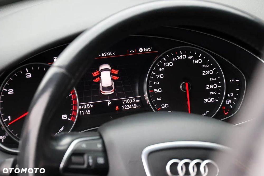 Audi A6 Avant 2.0 TDI Ultra S tronic - 32