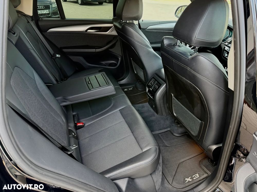 BMW X3 xDrive20d AT Luxury Line - 20