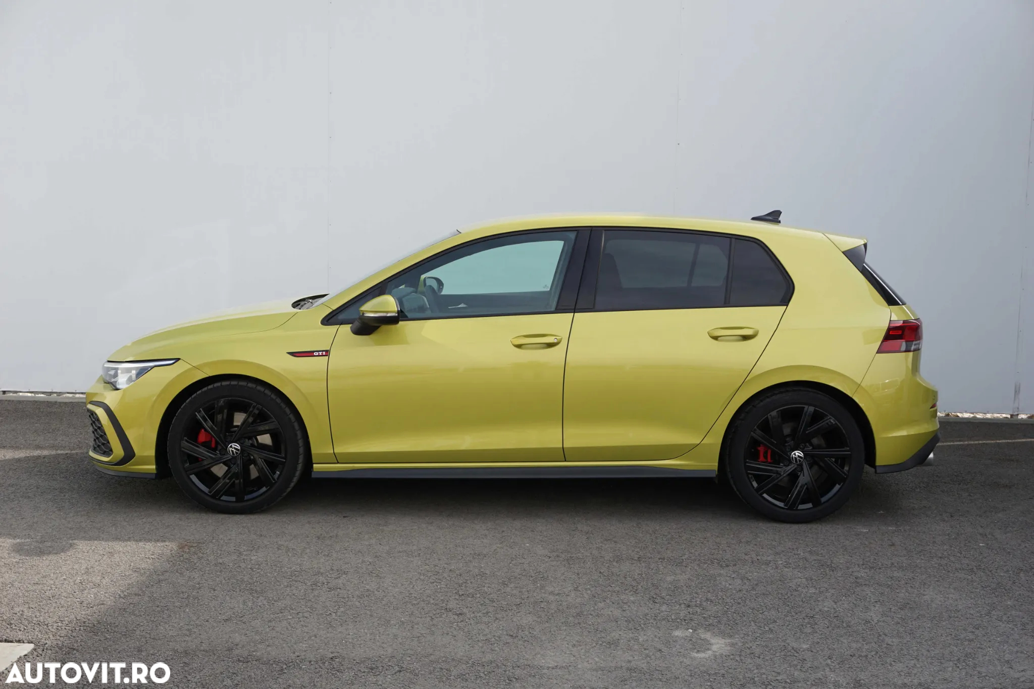 Volkswagen Golf 2.0 TSI OPF GTI - 2