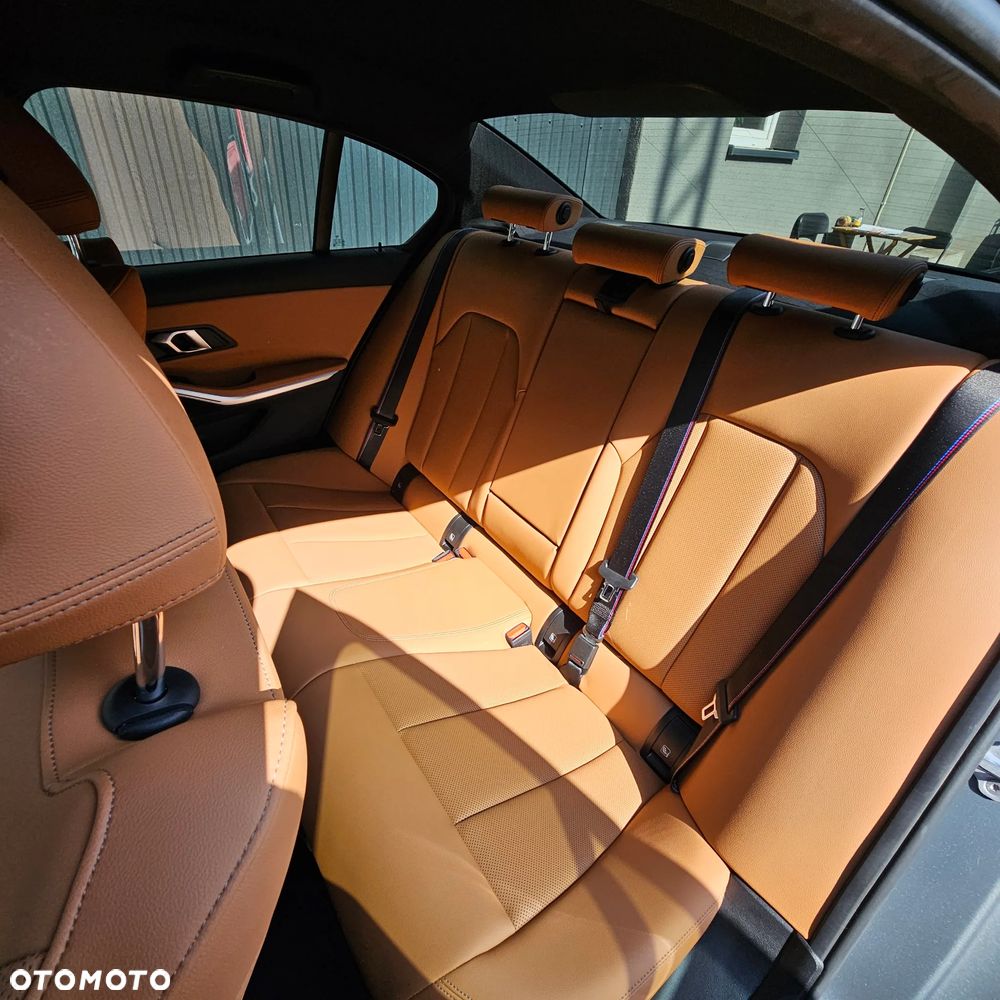 BMW Seria 3 M340i xDrive sport - 30