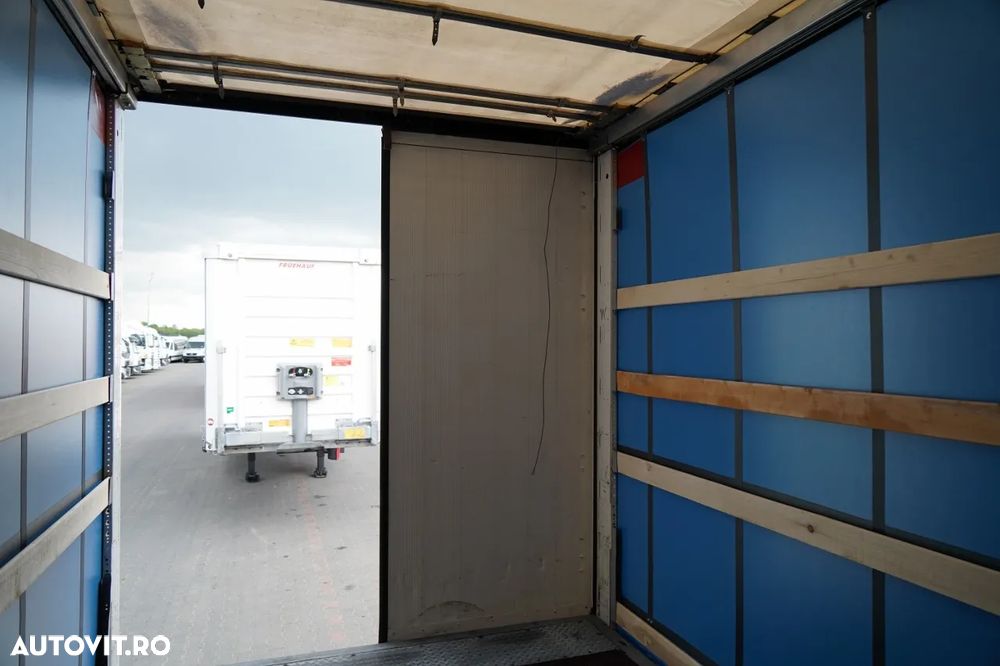 Schmitz Cargobull CORTINĂ / ELEVATOR DE SARCINĂ DHOLLANDIA - 2000 KG / 2 AXE RIDICATIVE / - 24