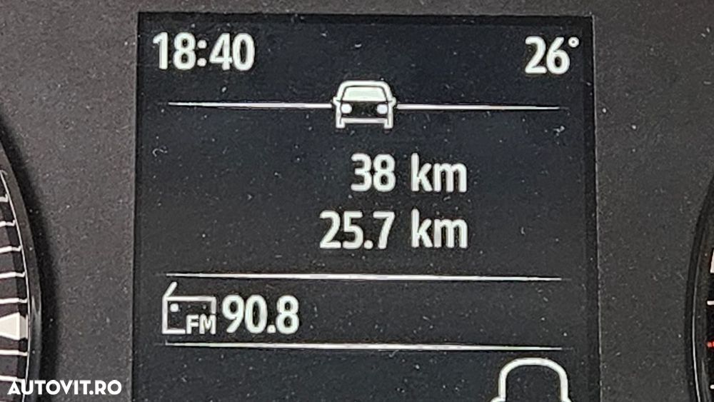 Dacia Logan TCe 100 Essential - 11