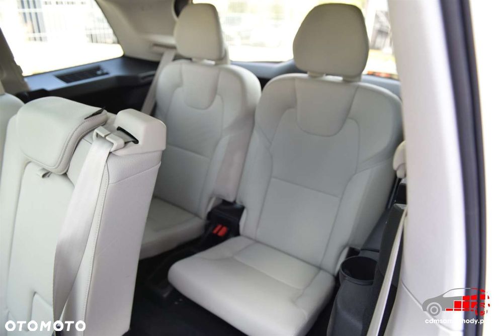Volvo XC 90 - 18