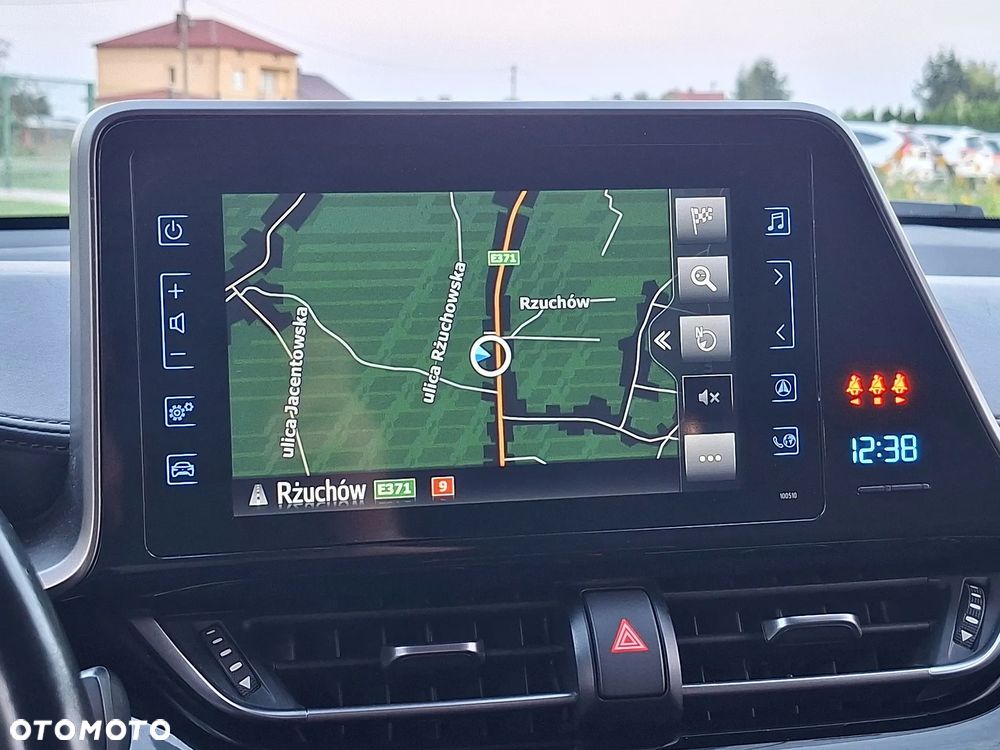 Toyota C-HR - 12