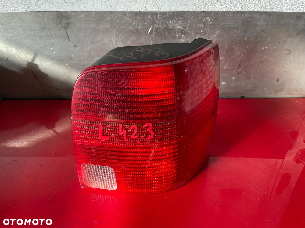 Lampa tylna  VW PASSAT B5 - 1