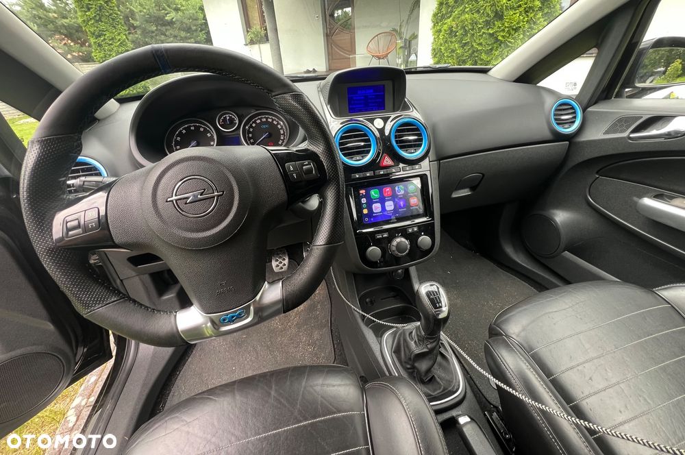 Opel Corsa 1.6T OPC - 8