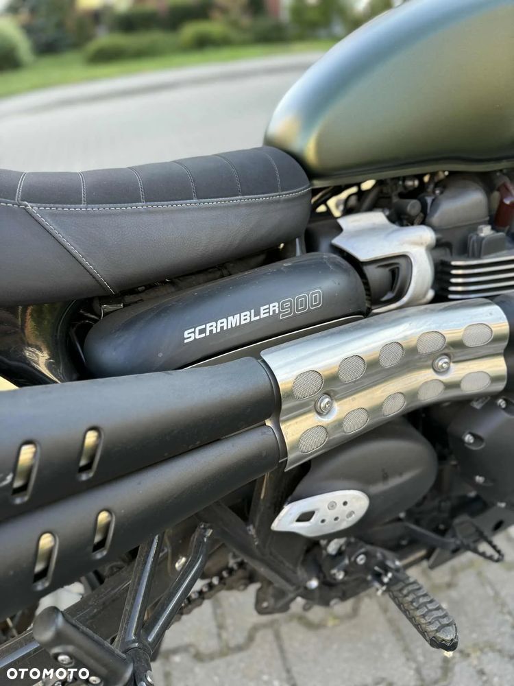 Triumph Scrambler - 15