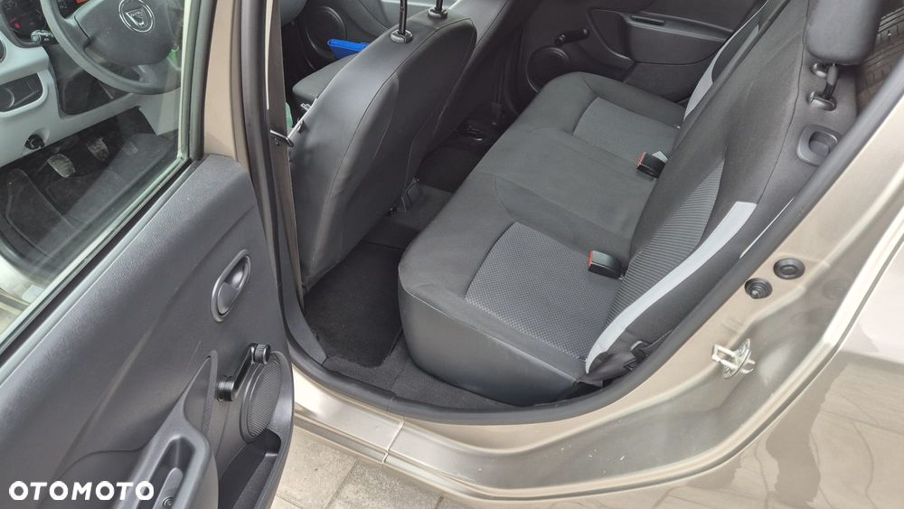 Dacia Sandero 1.2 16V 75 Celebration - 11