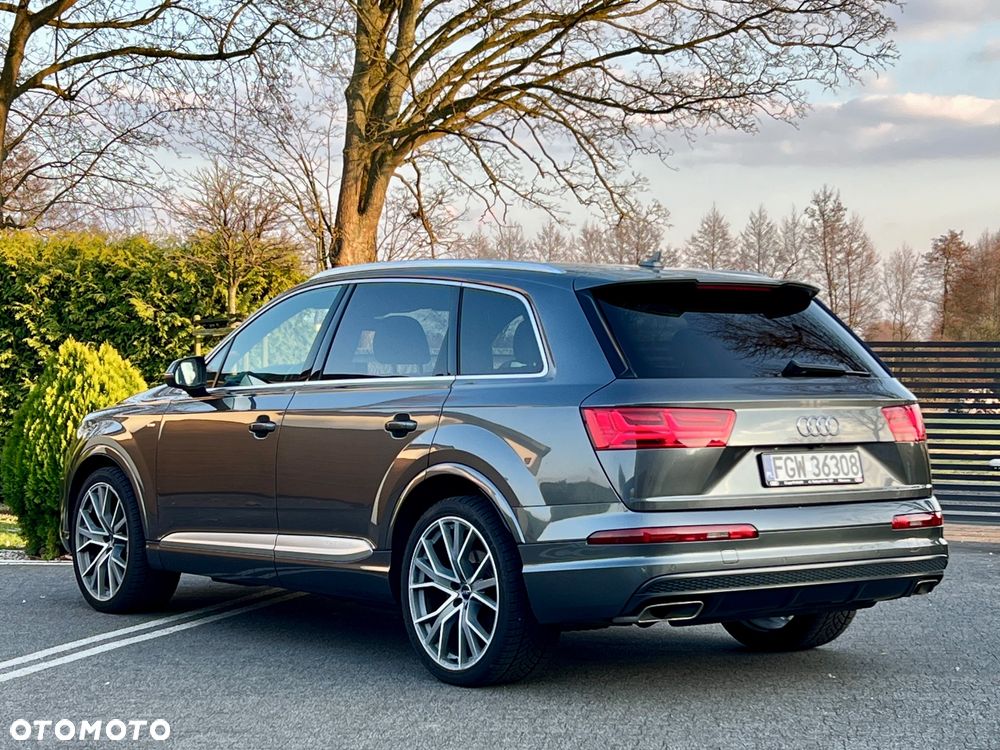 Audi Q7 - 3