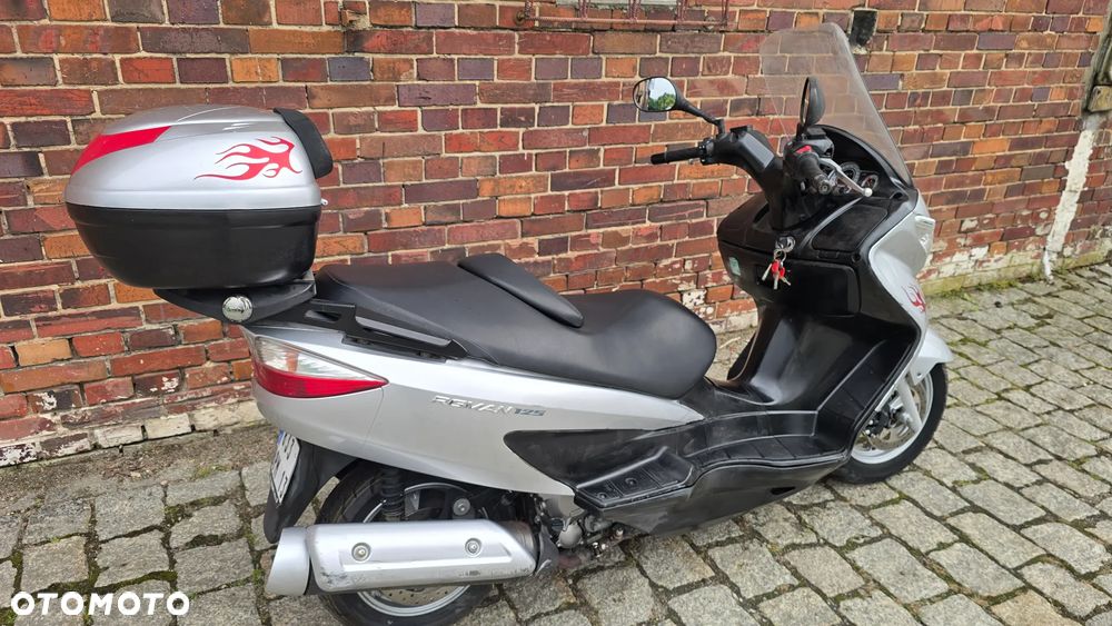 Suzuki Burgman - 25