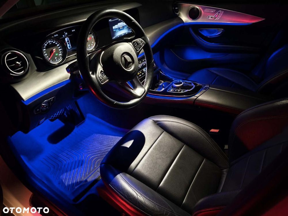 Mercedes-Benz Klasa E 220 d 9G-TRONIC Avantgarde - 39